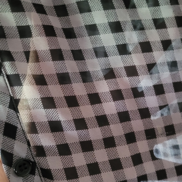 Sheer blouse - Picture 2 of 4